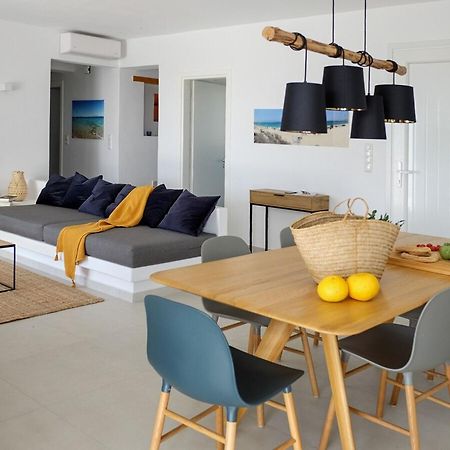 Villa Aura - Beachfront Villa With Private Pool Kastrákion エクステリア 写真