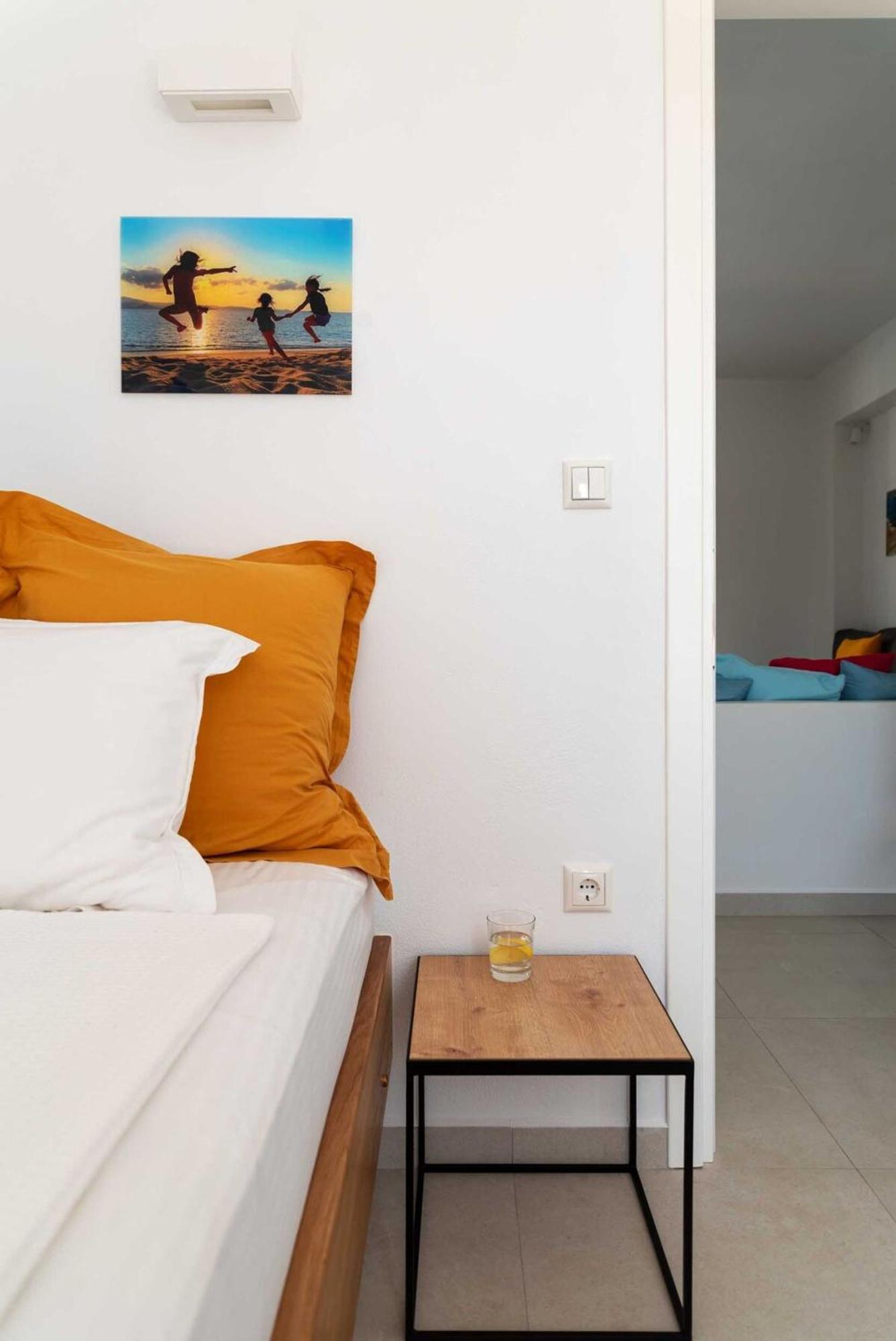 Villa Aura - Beachfront Villa With Private Pool Kastrákion エクステリア 写真