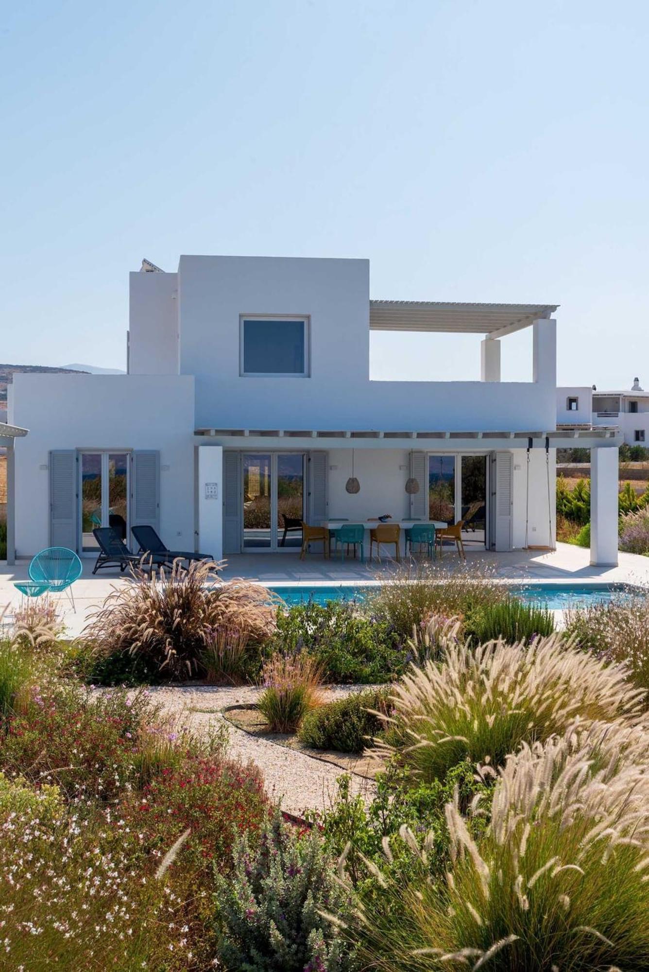 Villa Aura - Beachfront Villa With Private Pool Kastrákion エクステリア 写真